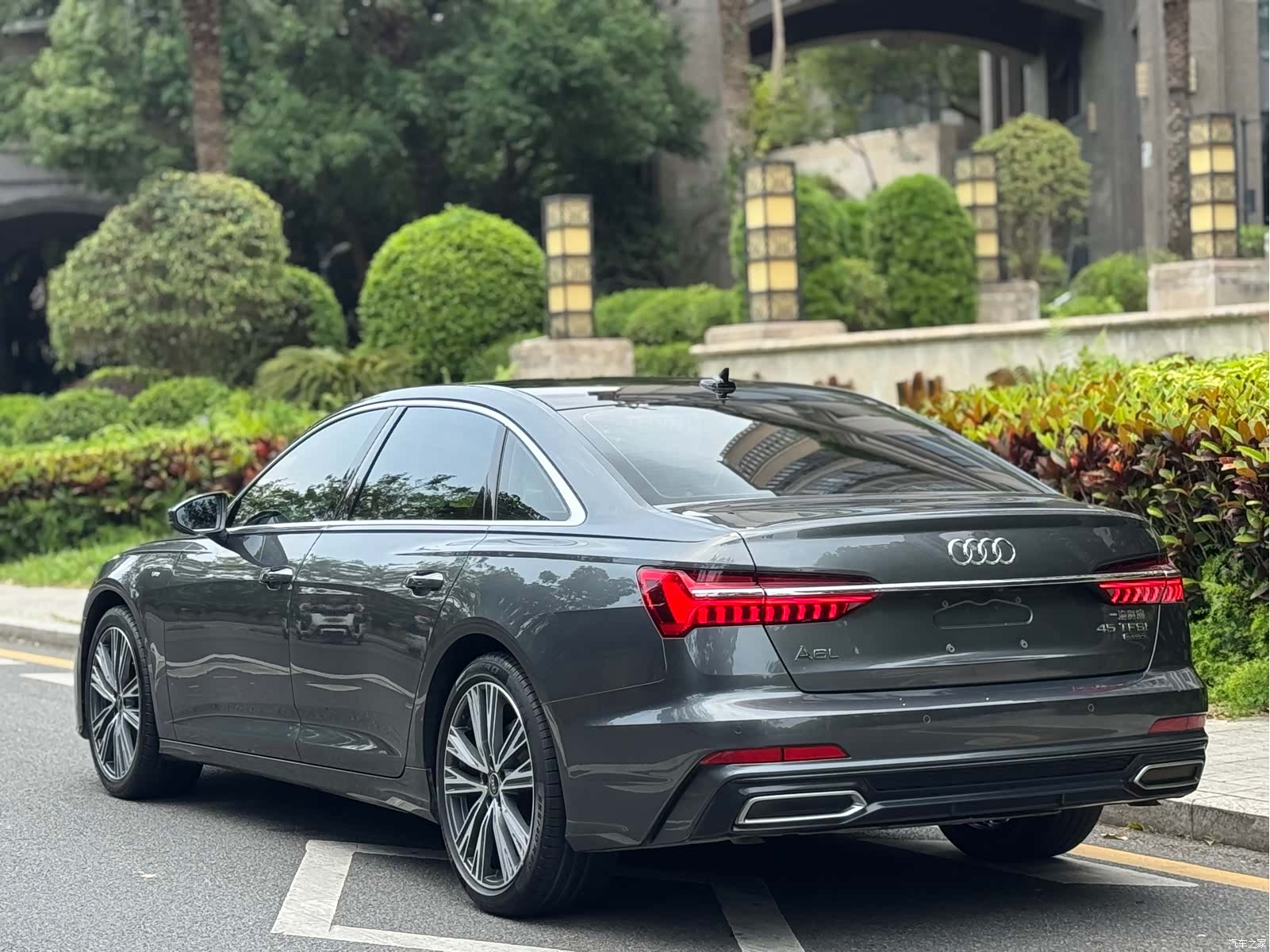 Audi A6L, 2022 4