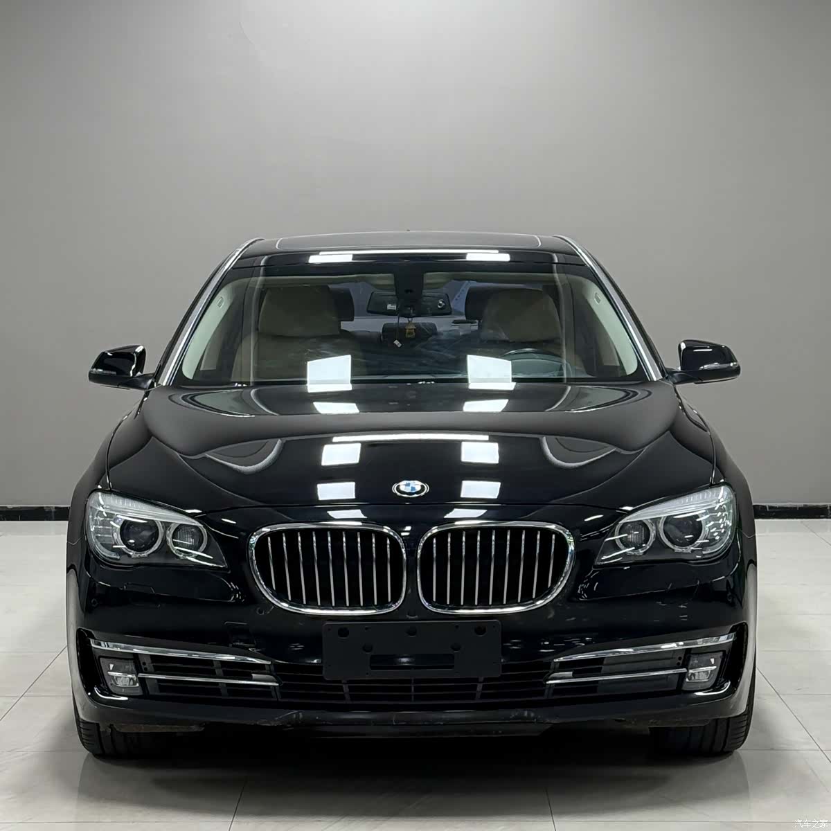 BMW 7 Series, 2013 11