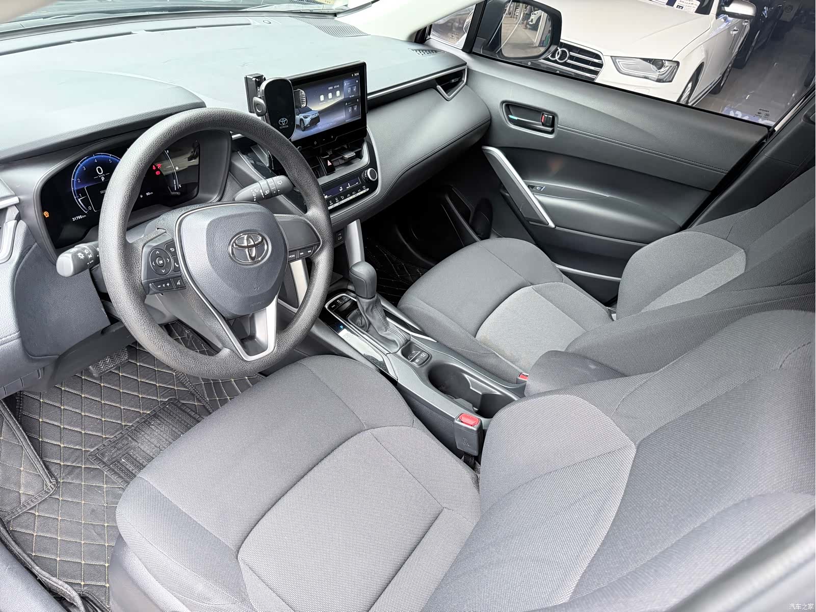 Toyota Frontlander, 2024 все фото