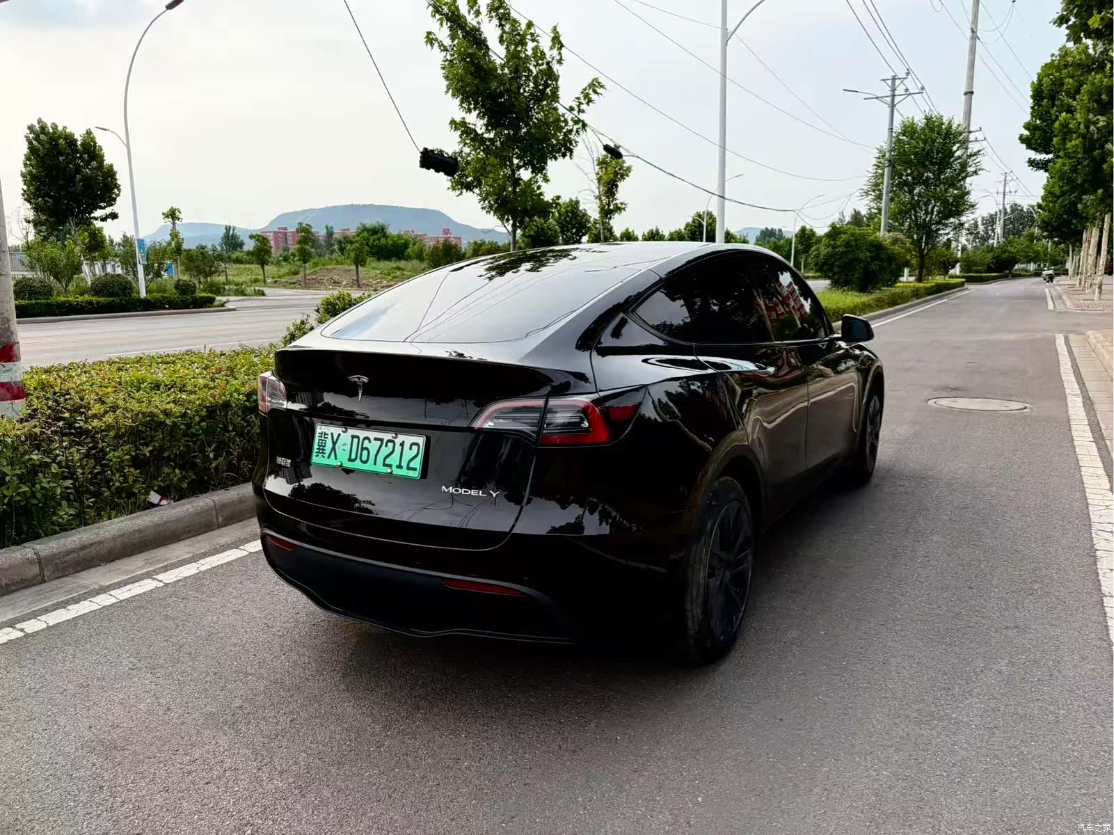 Tesla Model Y, 2023 3
