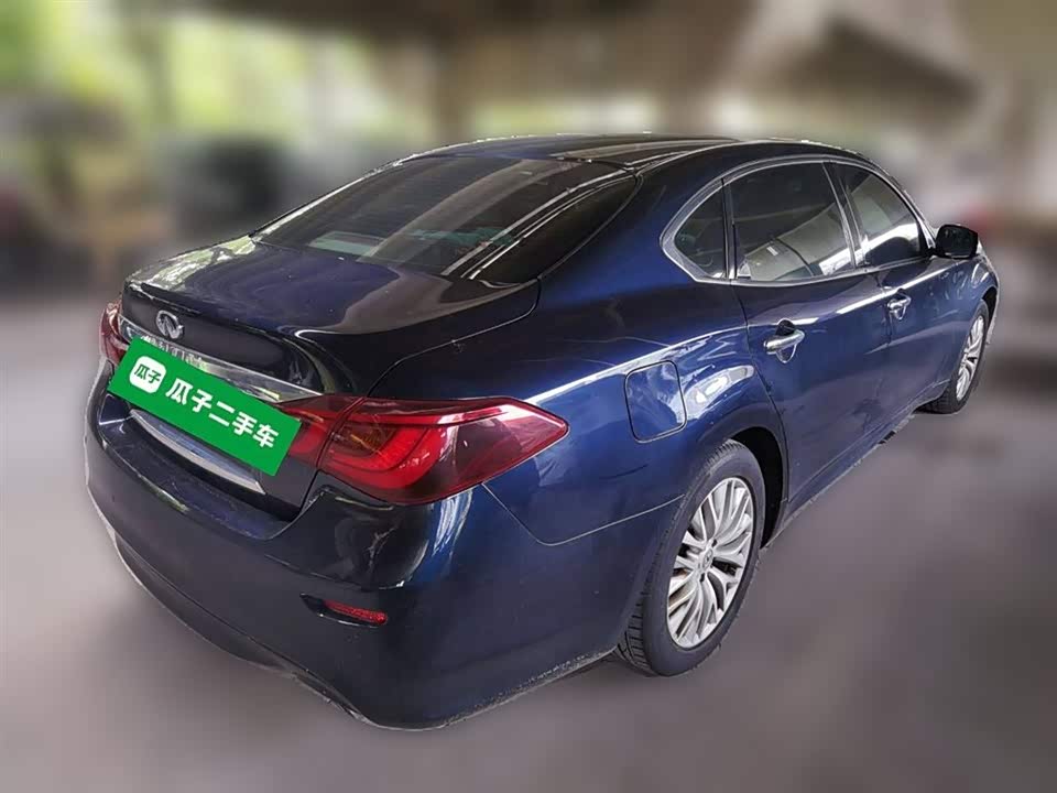 Infiniti Q70 Infiniti Q70