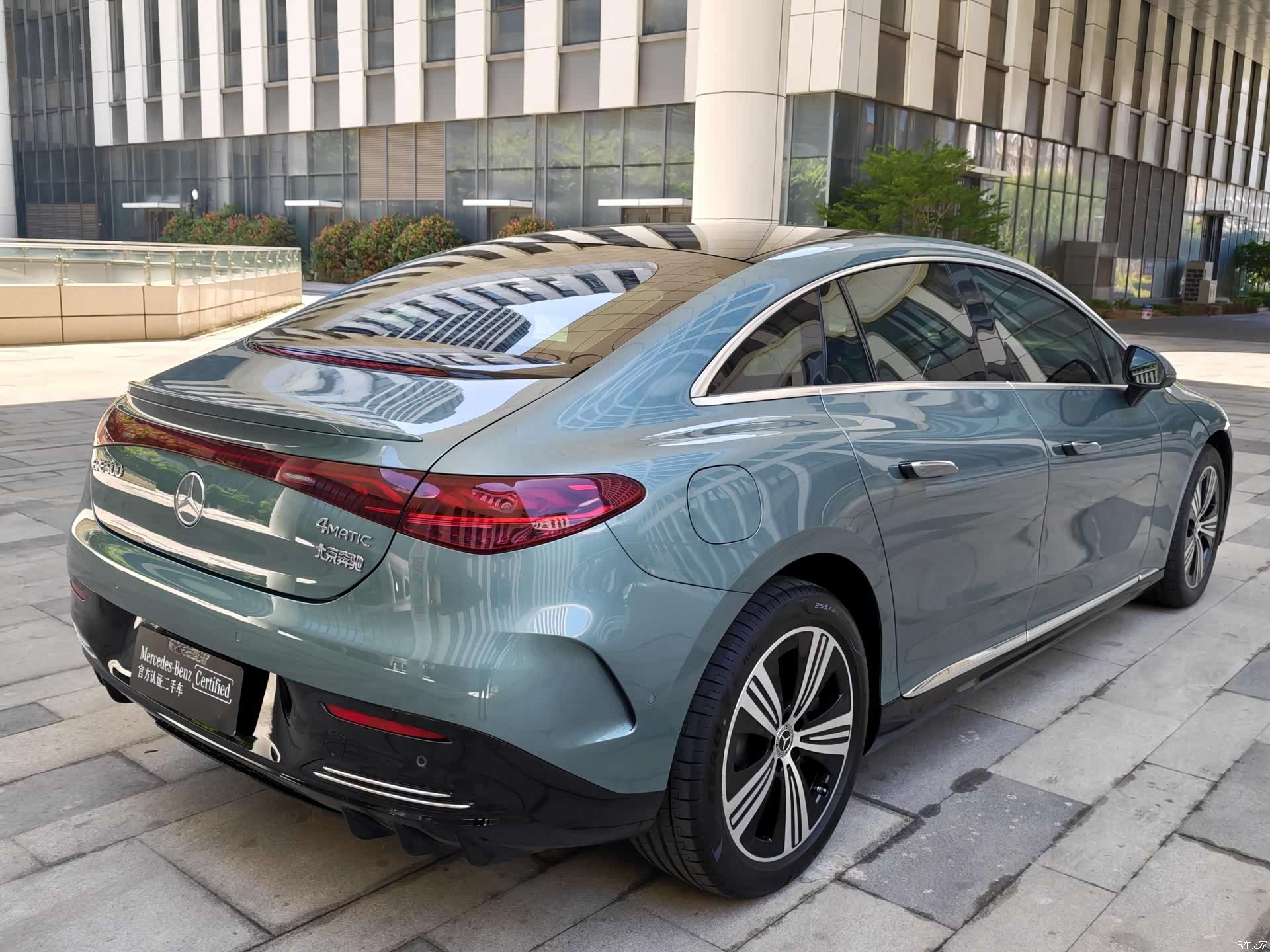 Mercedes-Benz EQE, 2026 7