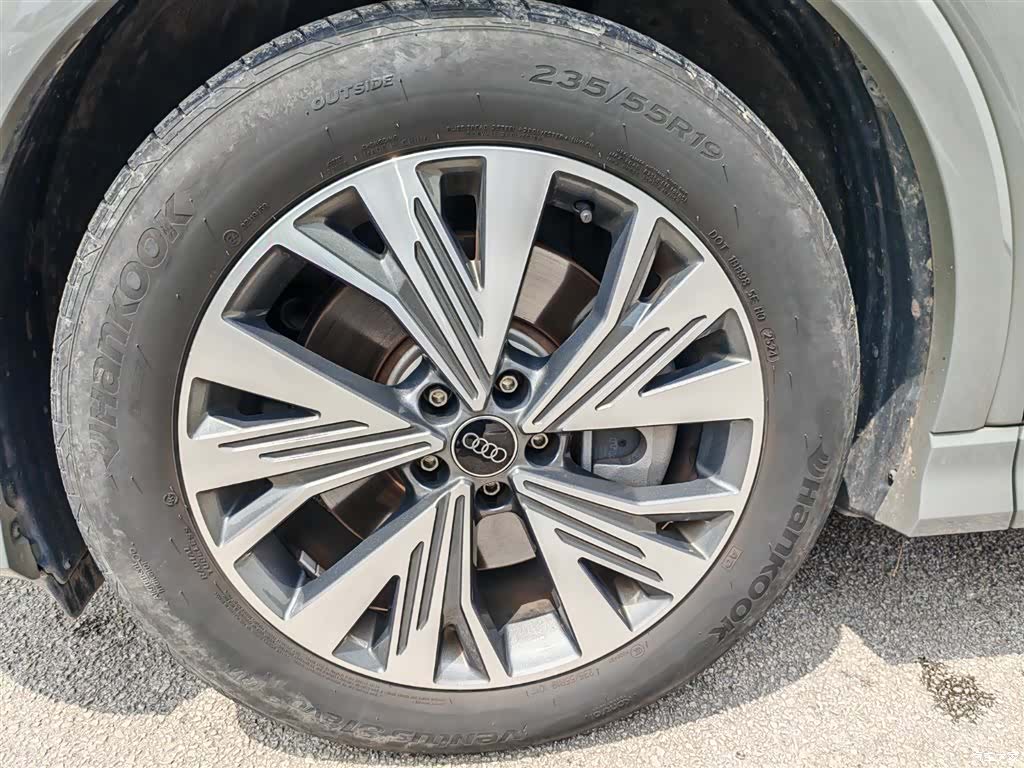 Audi Q4 e-tron, 2025 7