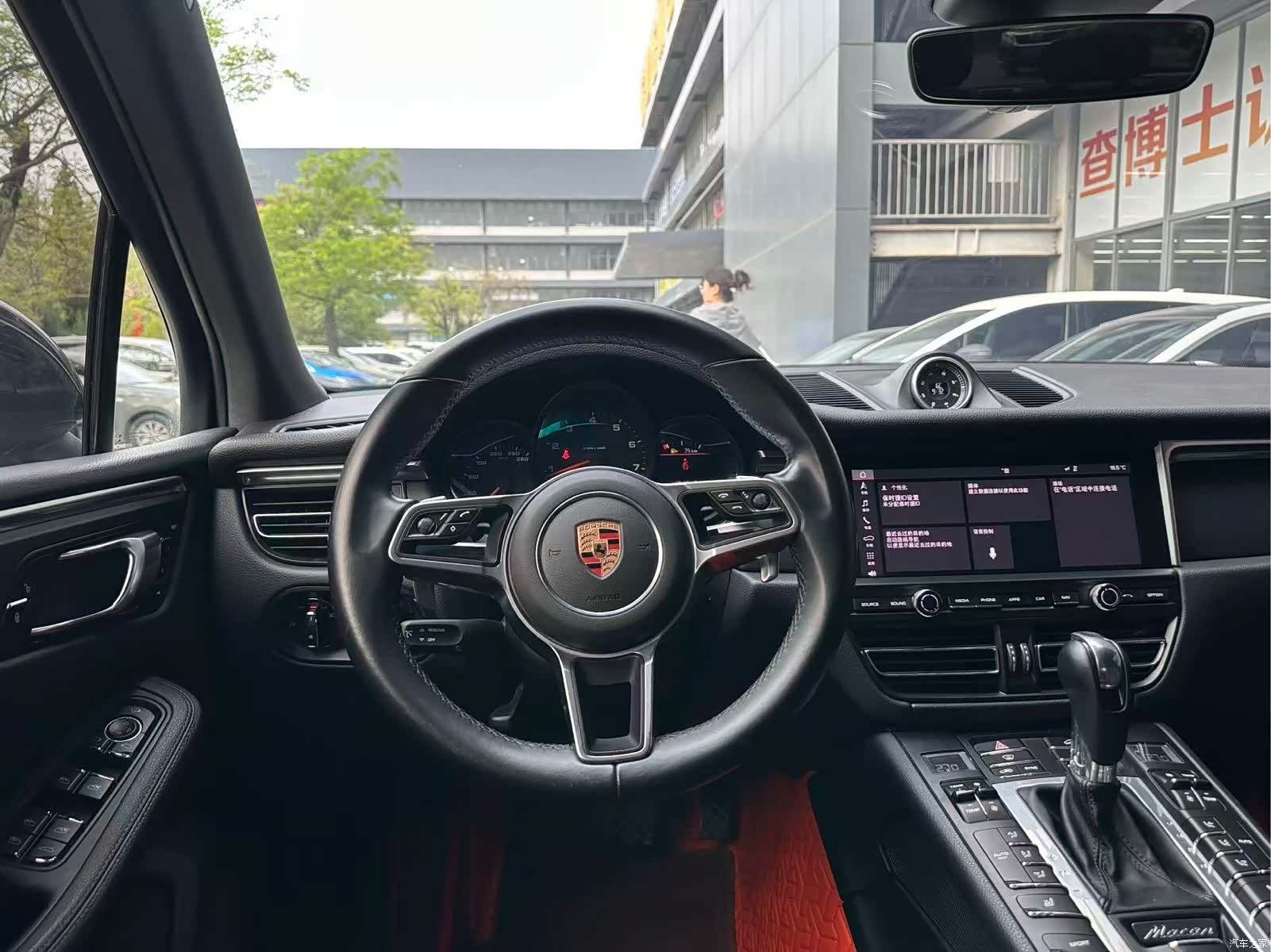 Porsche Macan, 2019 9