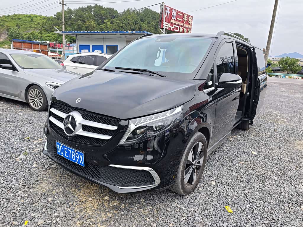 Mercedes-Benz V-Class