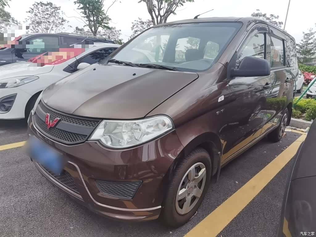 Wuling Hongguang, 2016 1