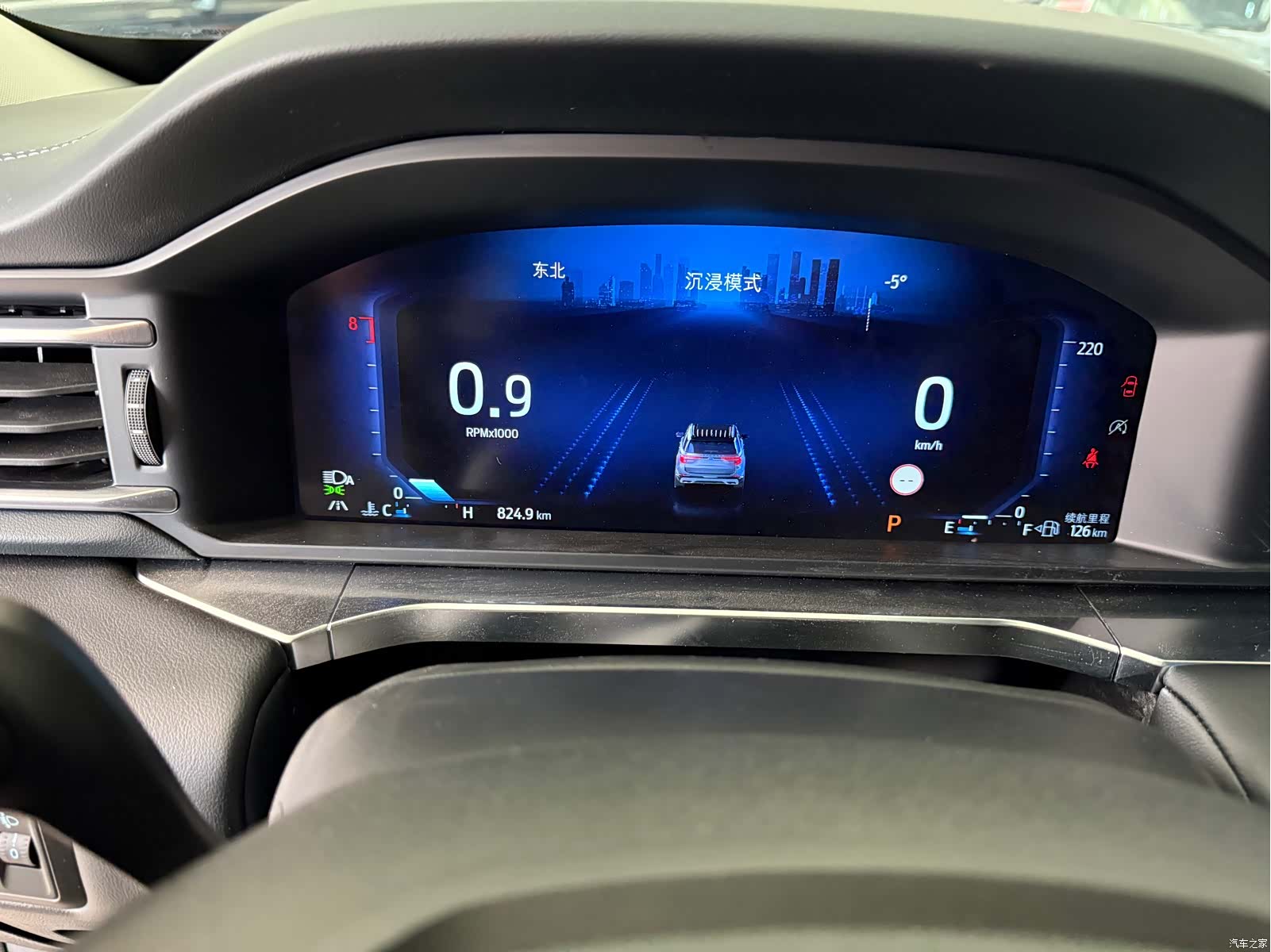 Ford Explorer, 2025 12