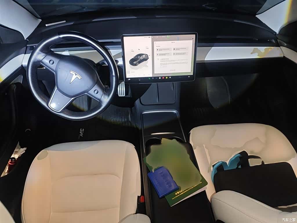 Tesla Model 3, 2022 13