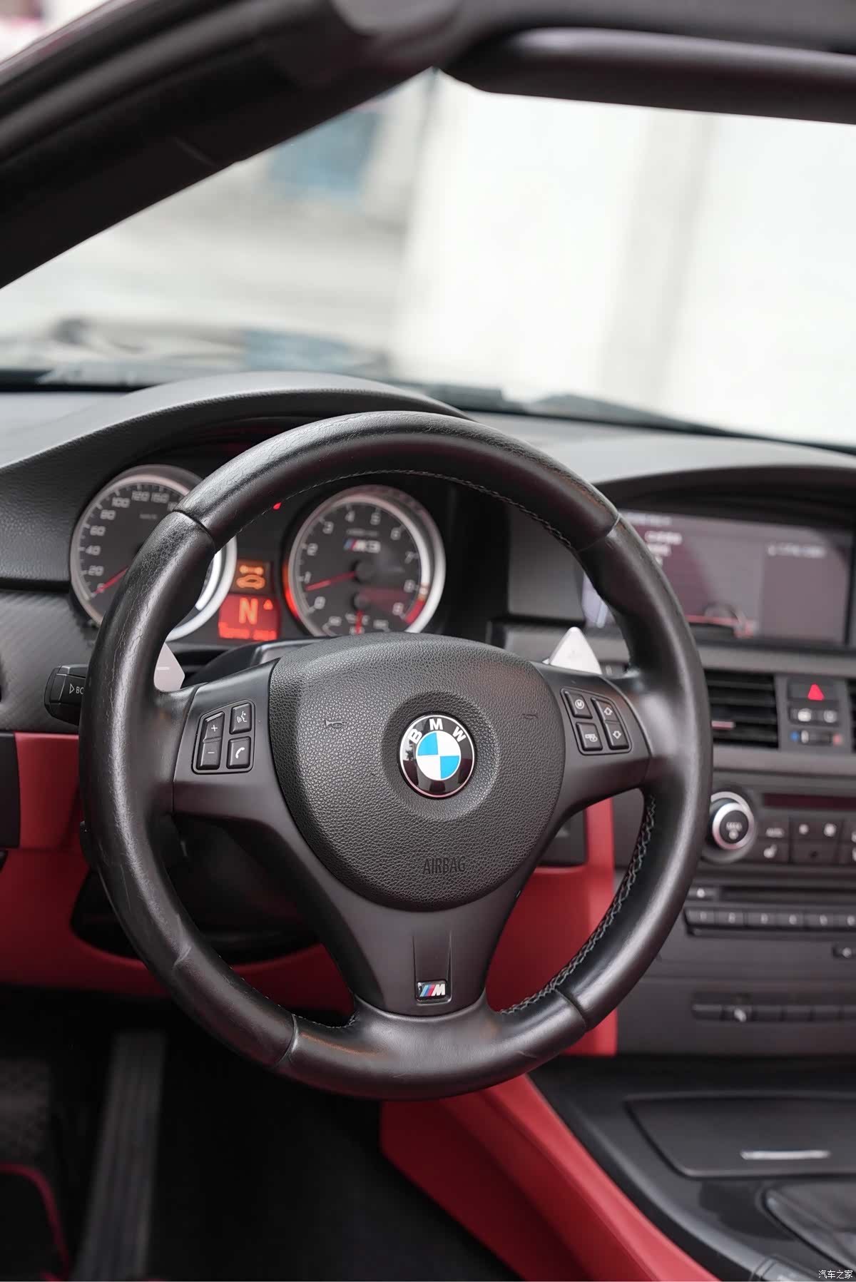 BMW M3, 2010 9