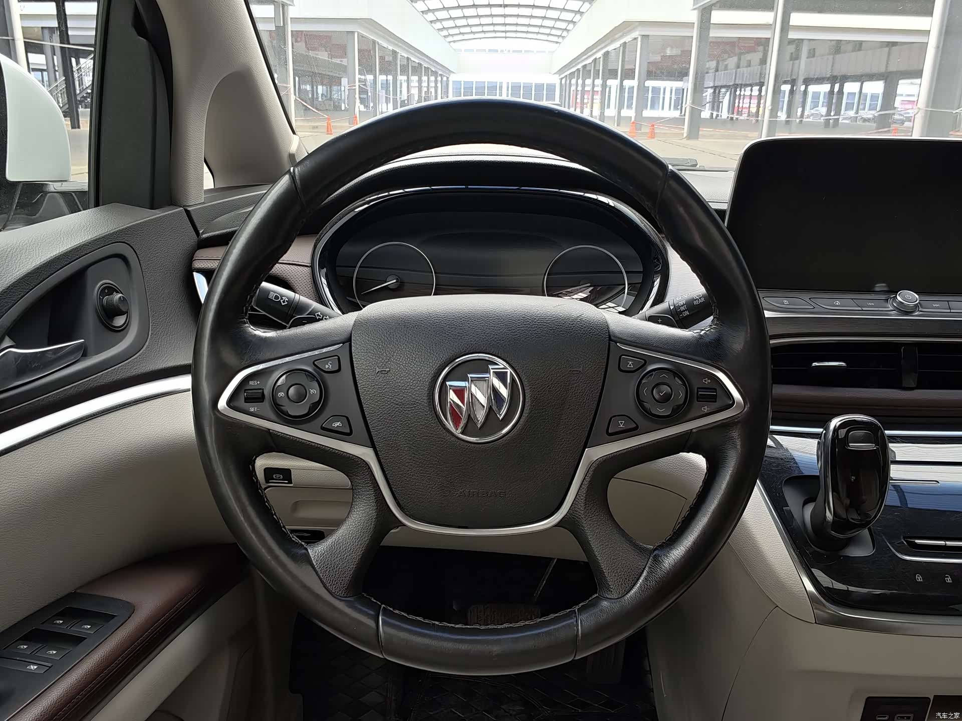 Buick GL8, 2021 8