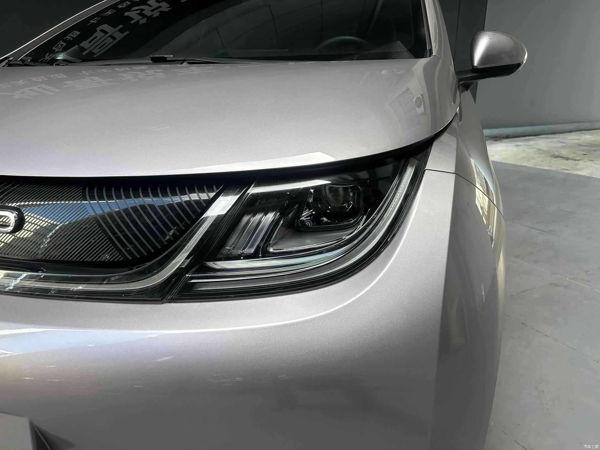 BYD Dolphin, 2022 4