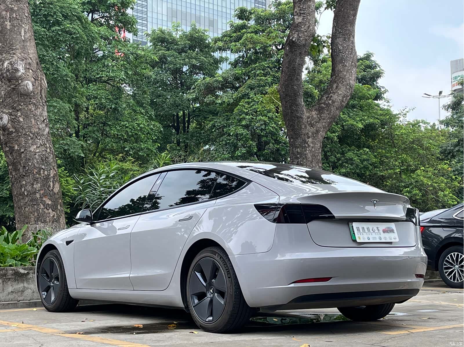 Tesla Model 3, 2023 4