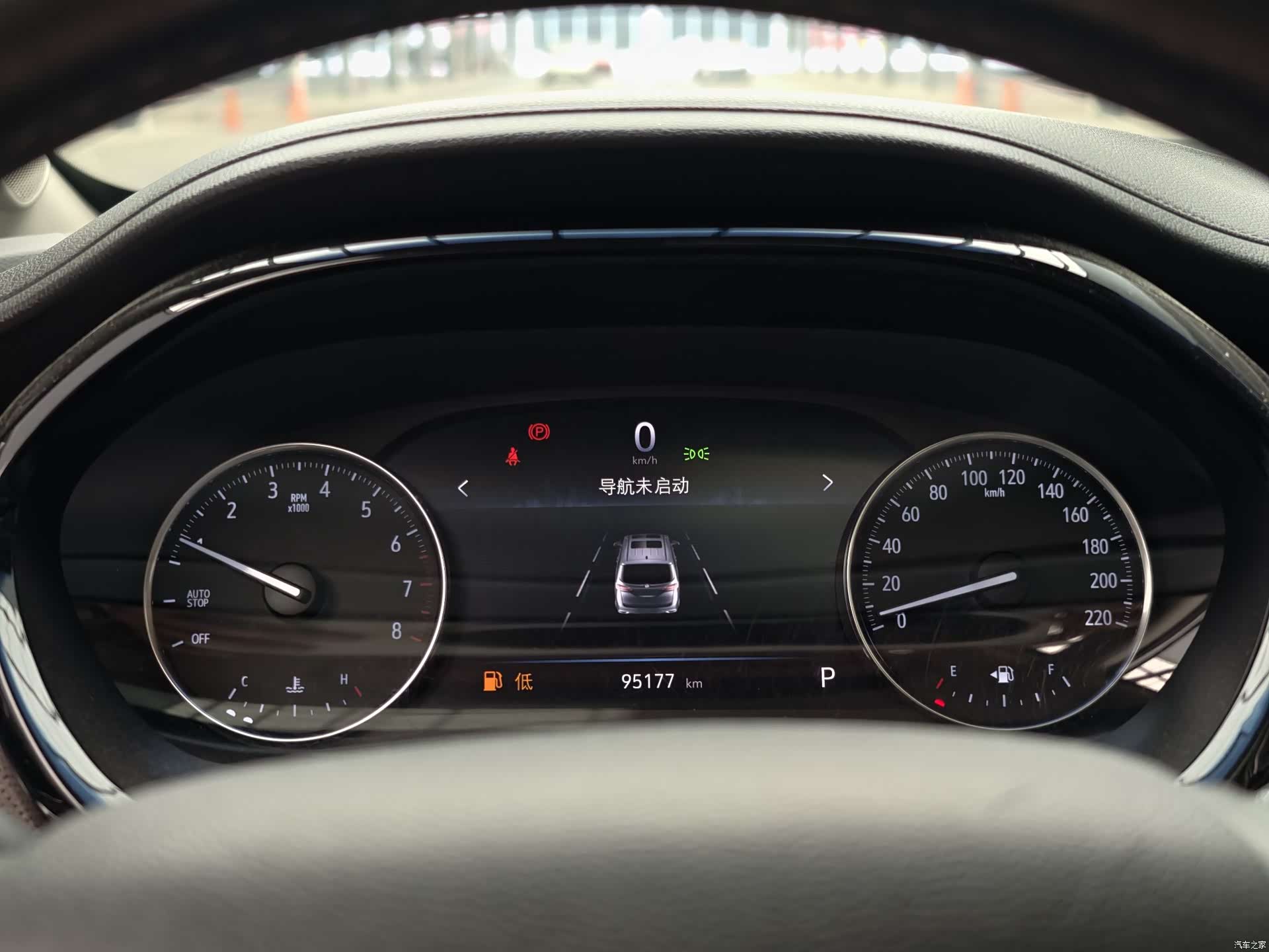 Buick GL8, 2021 9