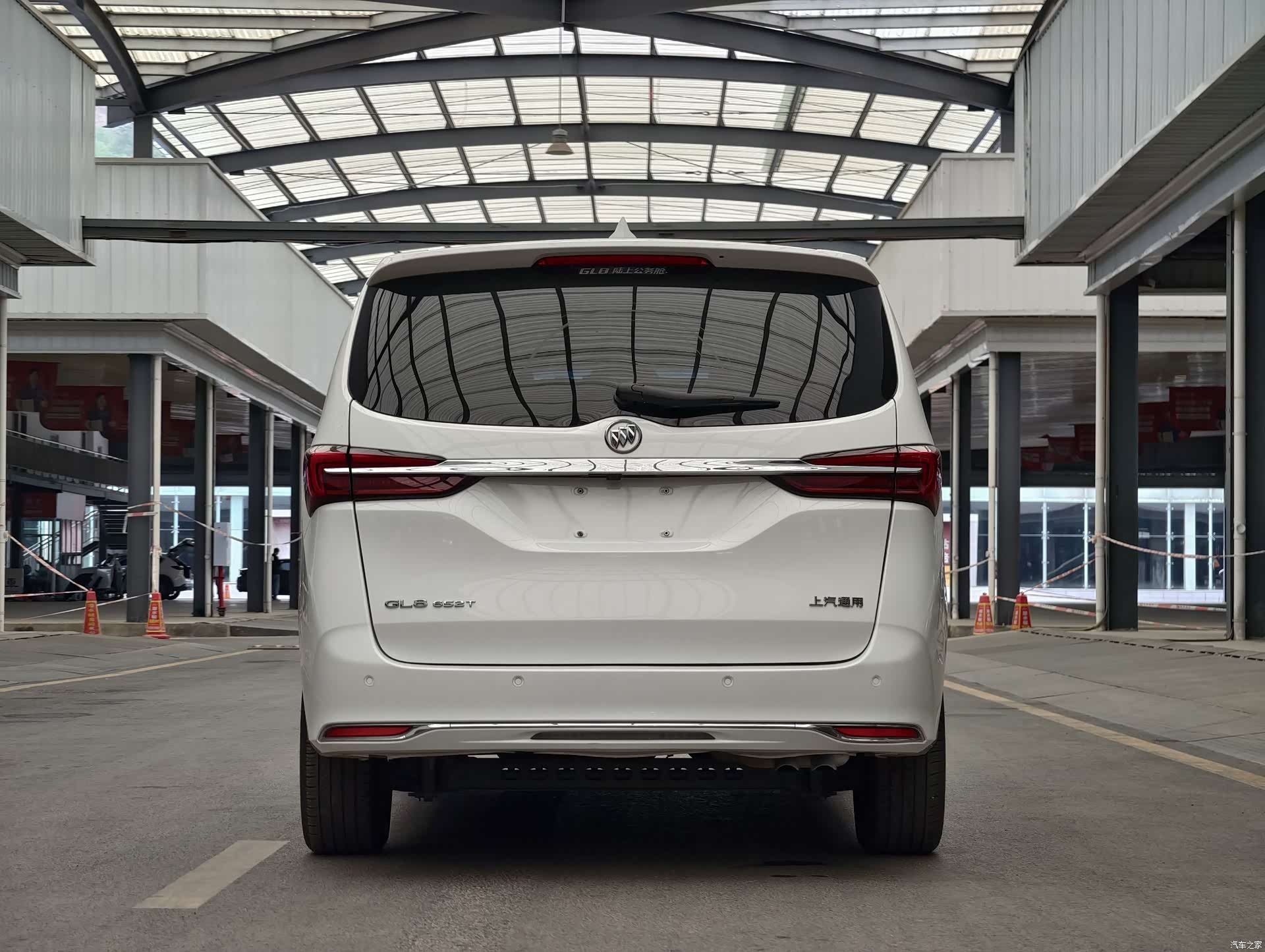Buick GL8, 2021 18