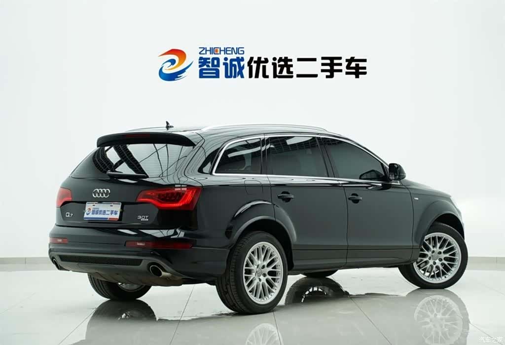 Audi Q7, 2011 4