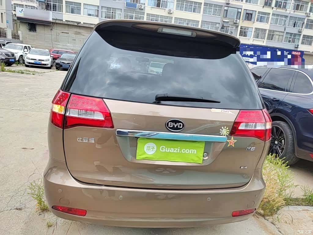 BYD M6, 2014 4