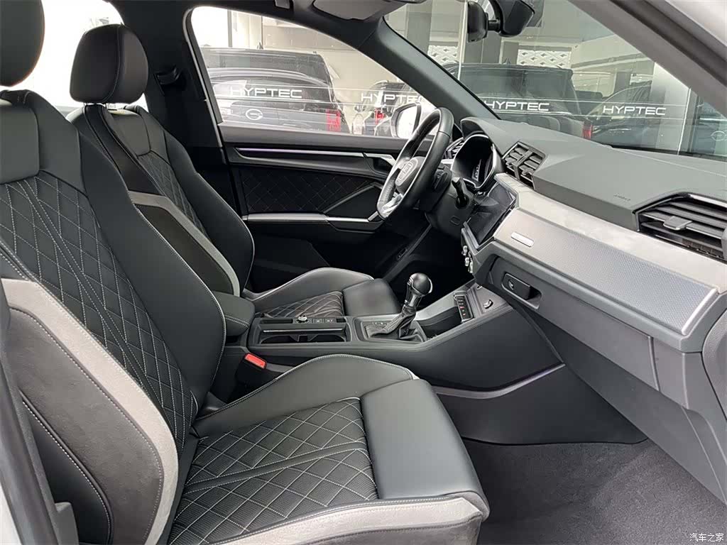 Audi Q3, 2024 11