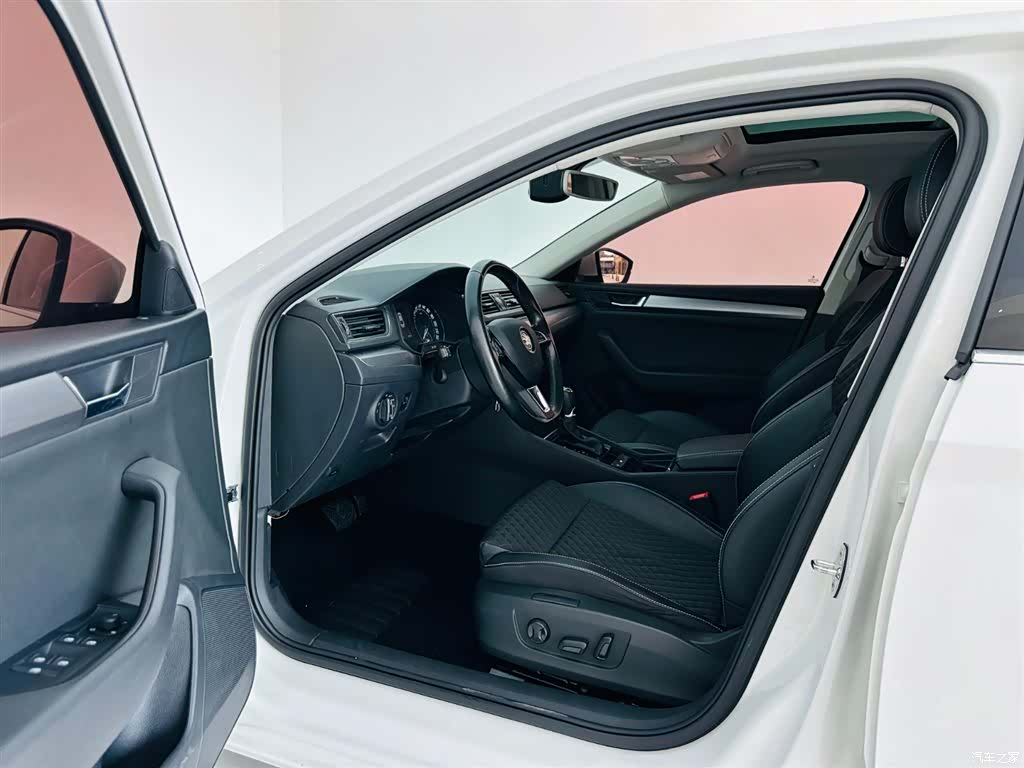 Skoda Superb, 2017 13