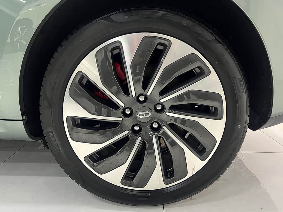 AITO Ask the world M5