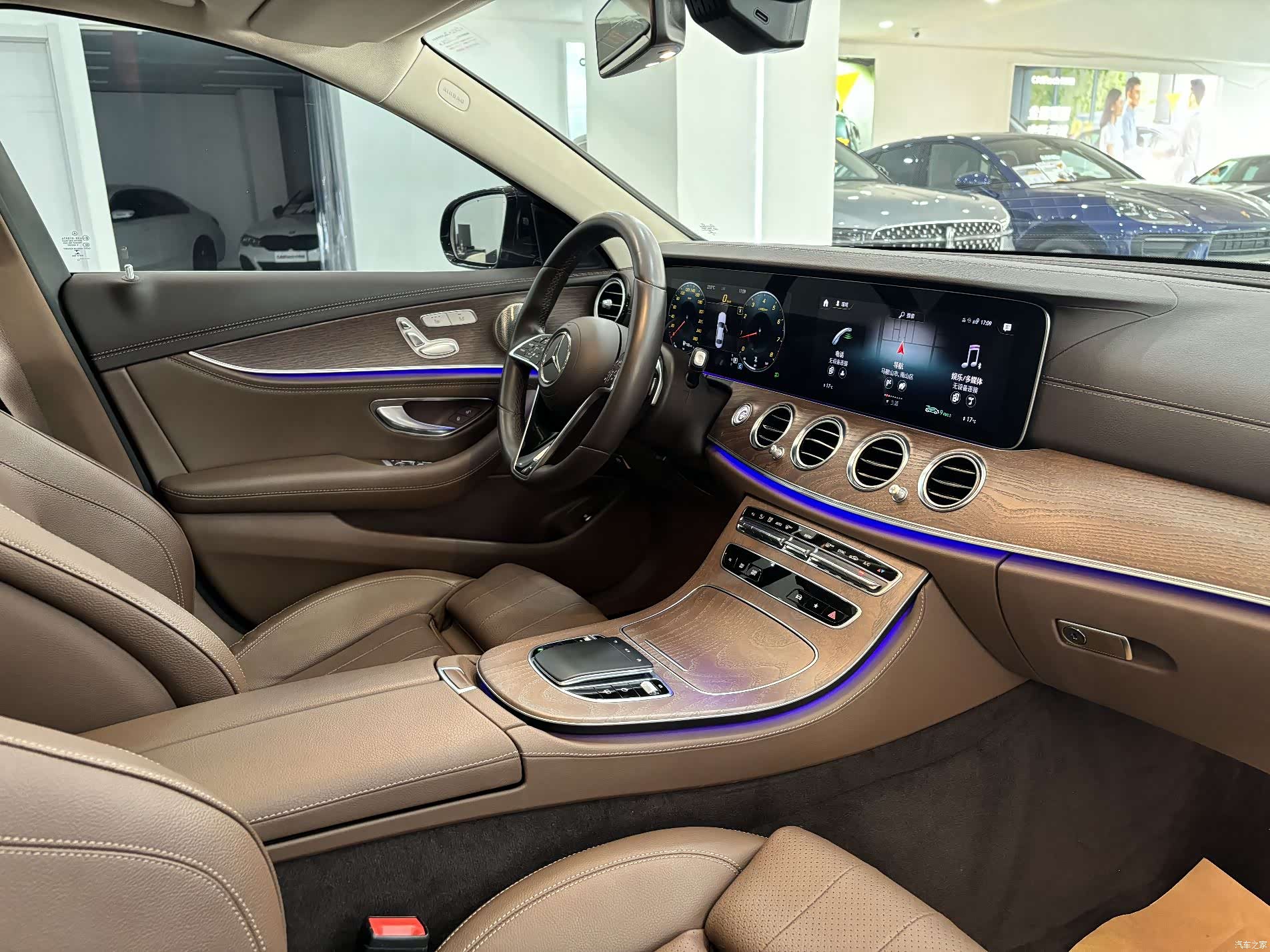 Mercedes-Benz E-Class, 2022 29