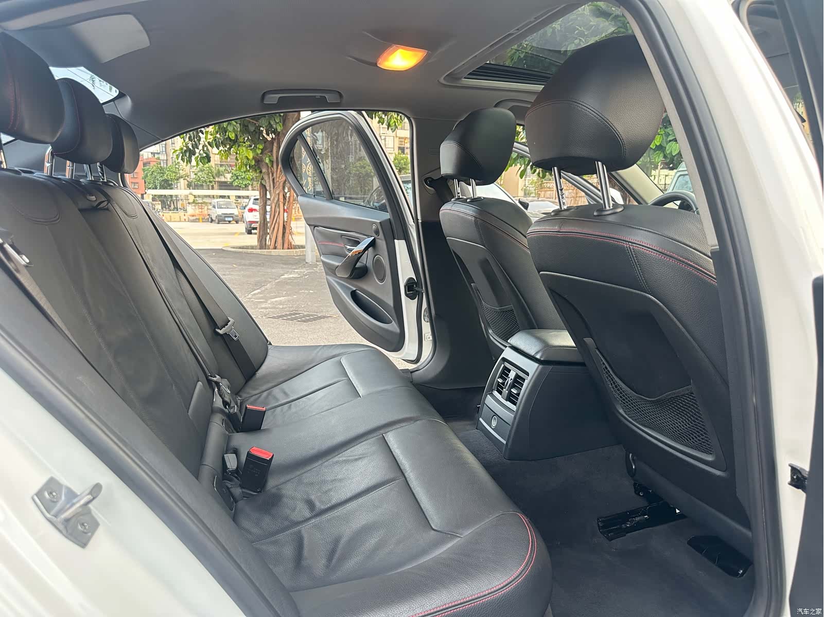 BMW 3 Series, 2015 16