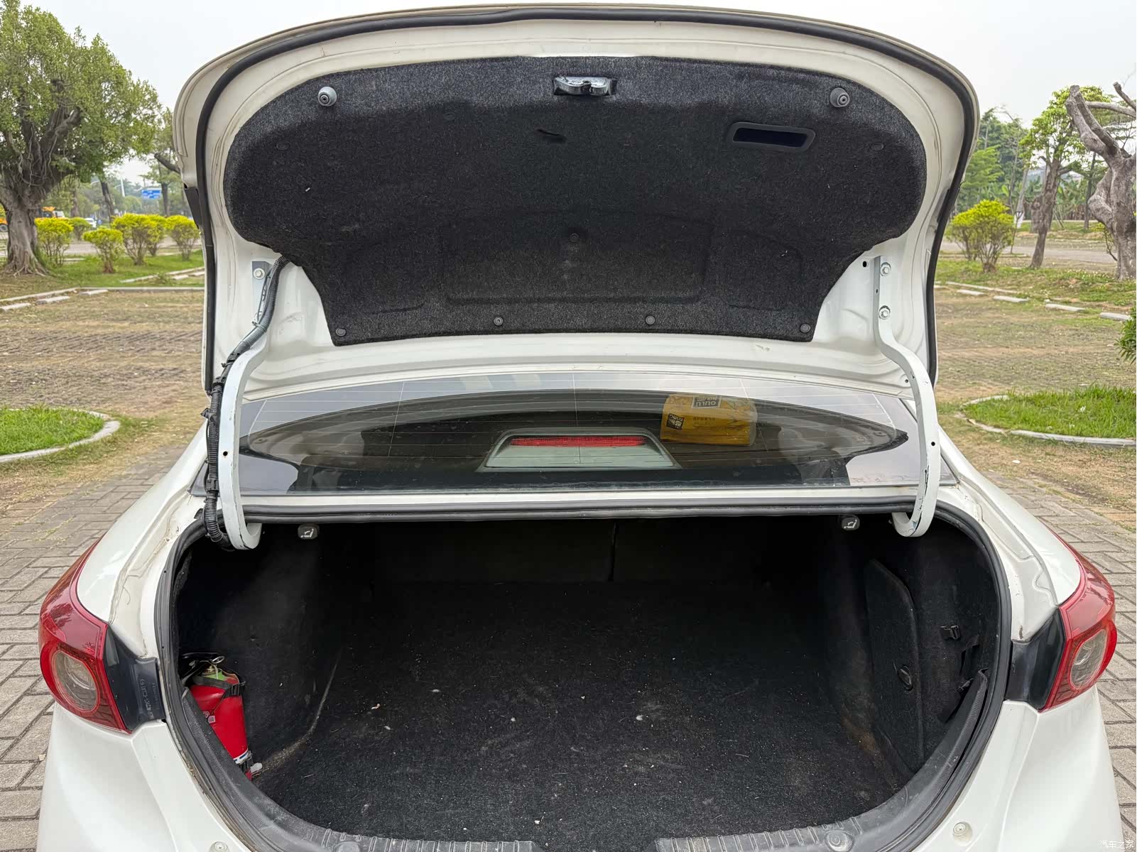 Mazda Mazda3, 2016 12
