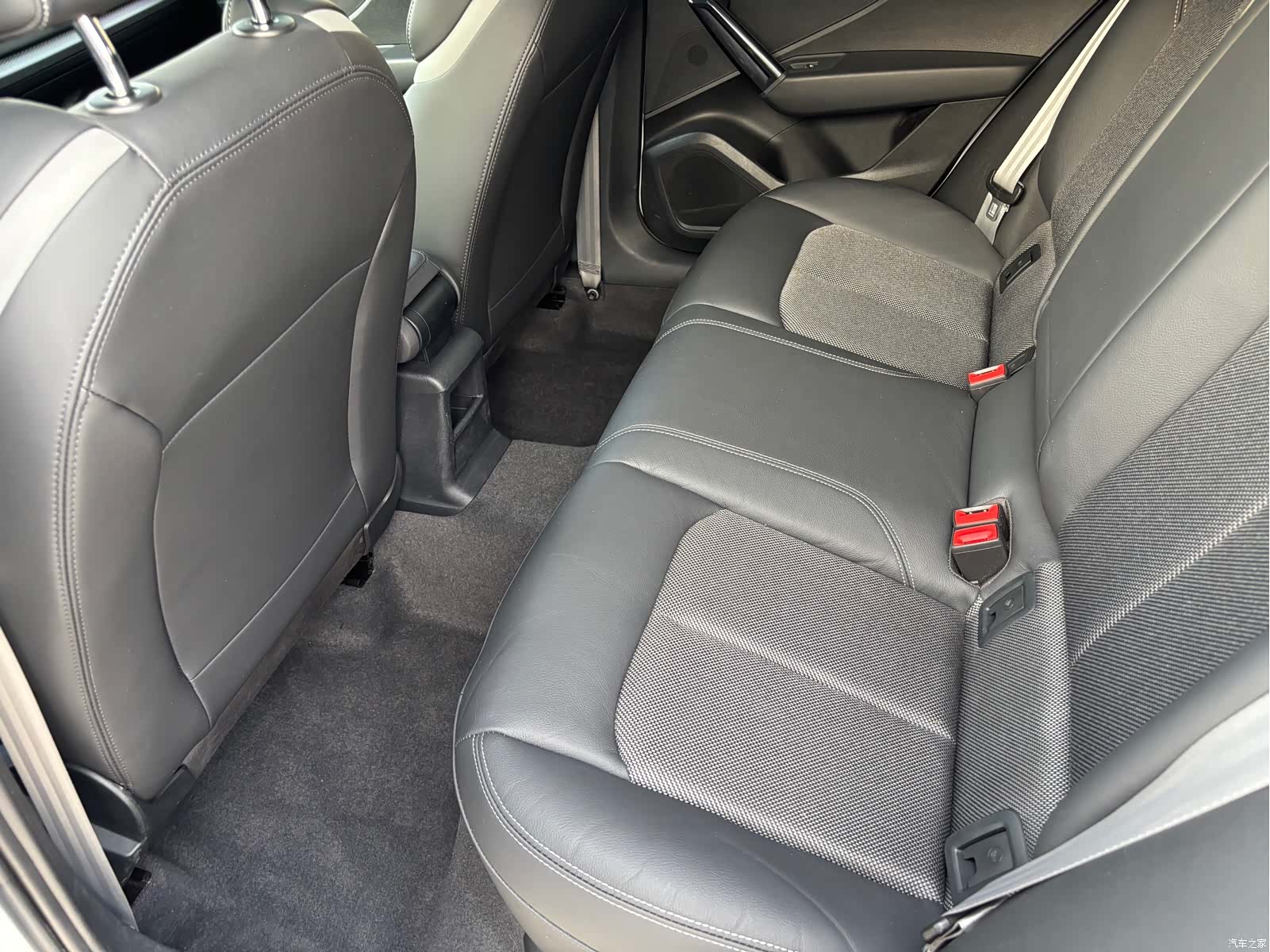 Audi Q2L, 2021 12