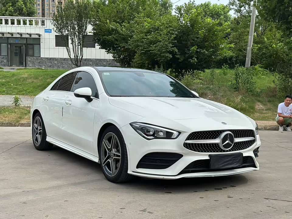 Mercedes-Benz CLA