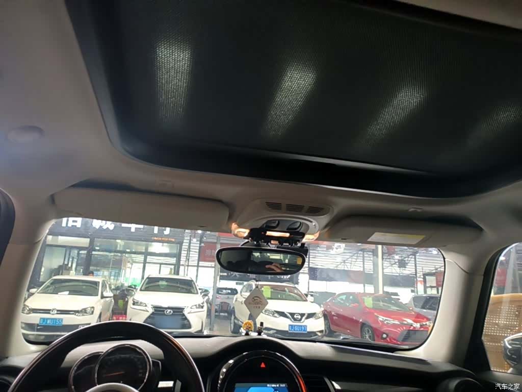 Mini ONE, 2020 14