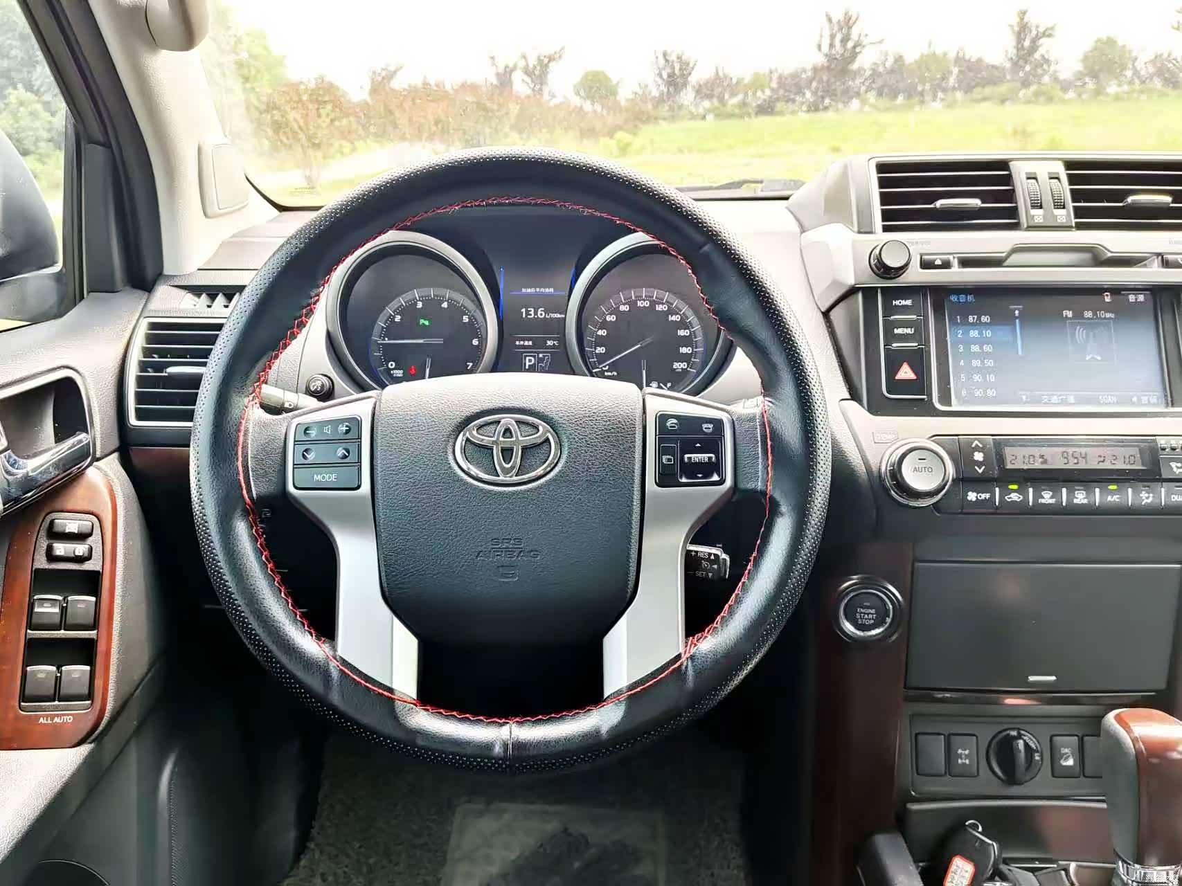 Toyota Prado, 2014 10