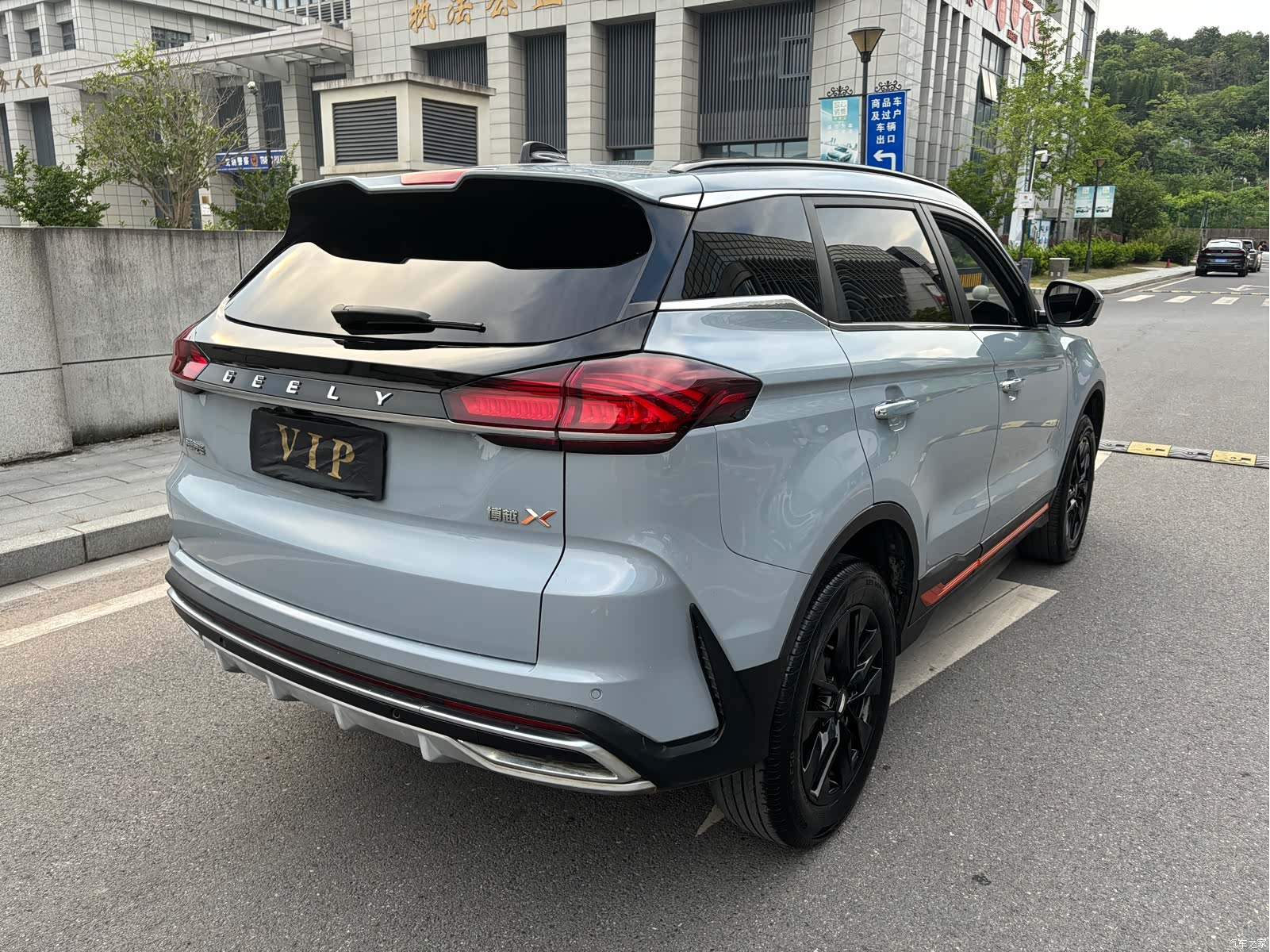 Geely Boyue, 2022 10