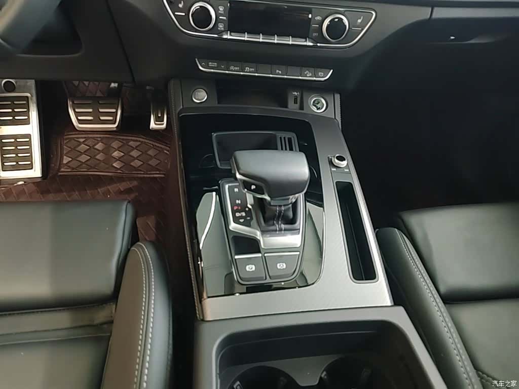 Audi Q5L, 2024 14
