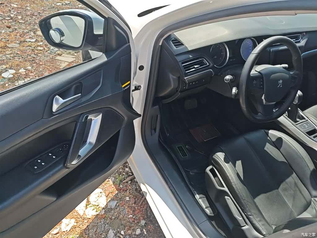 Peugeot 408, 2016 16