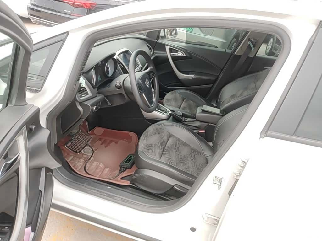 Buick XT, 2015 15