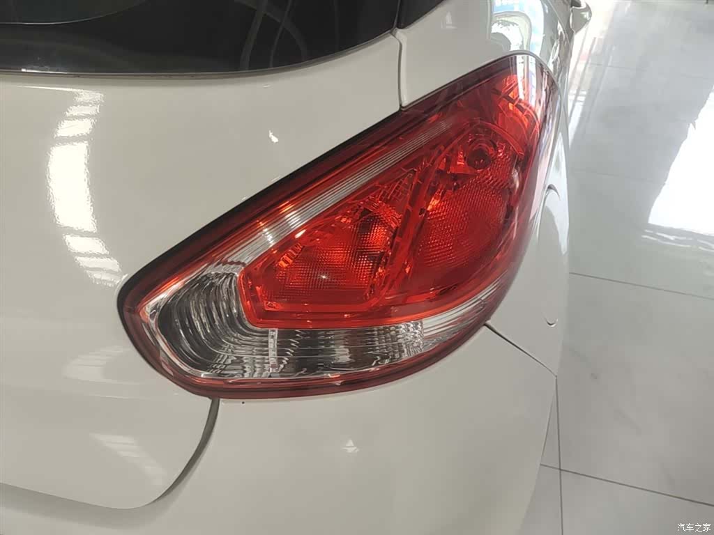 Wuling 310, 2018 8