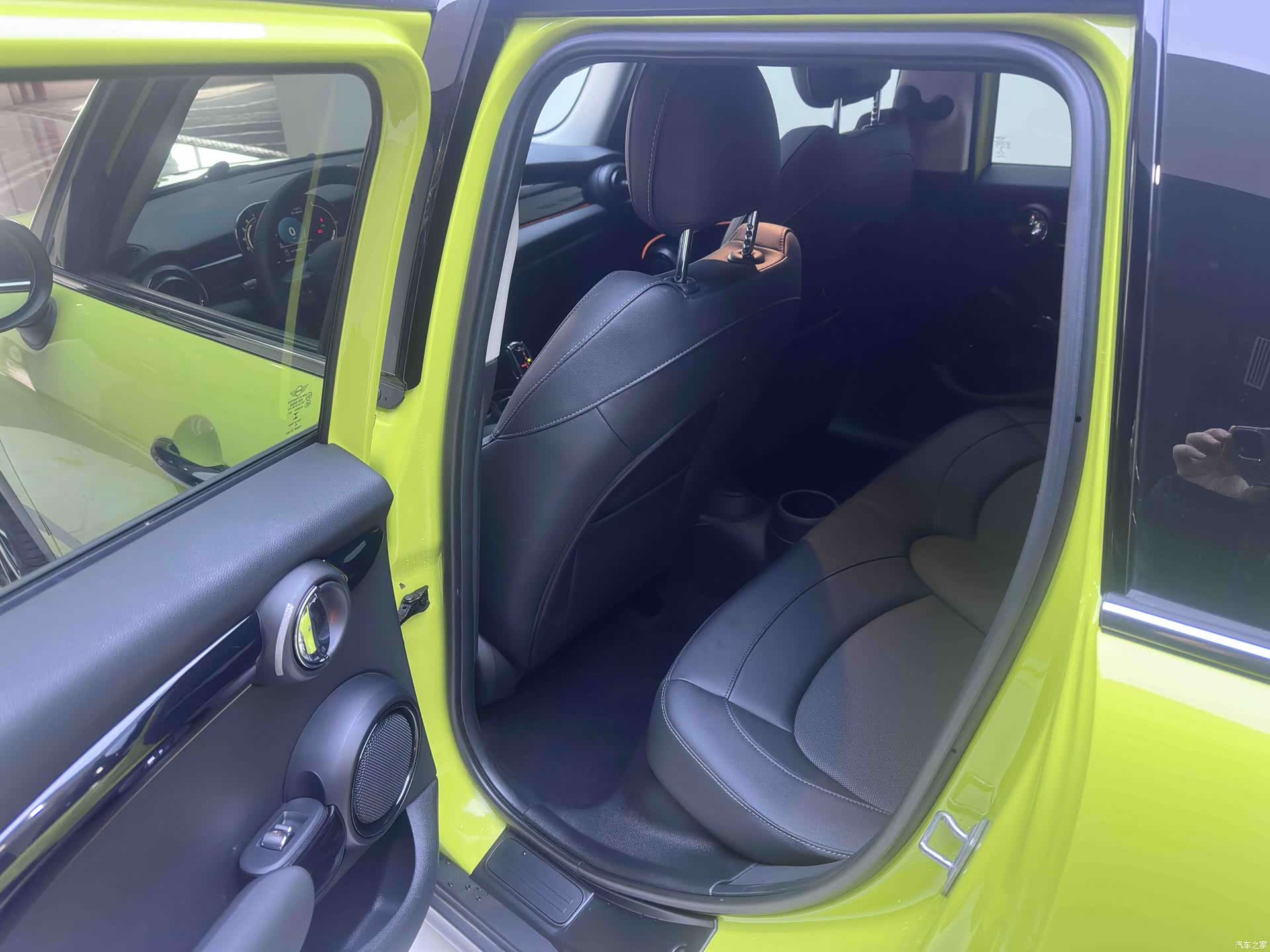 Mini Cooper, 2023 9