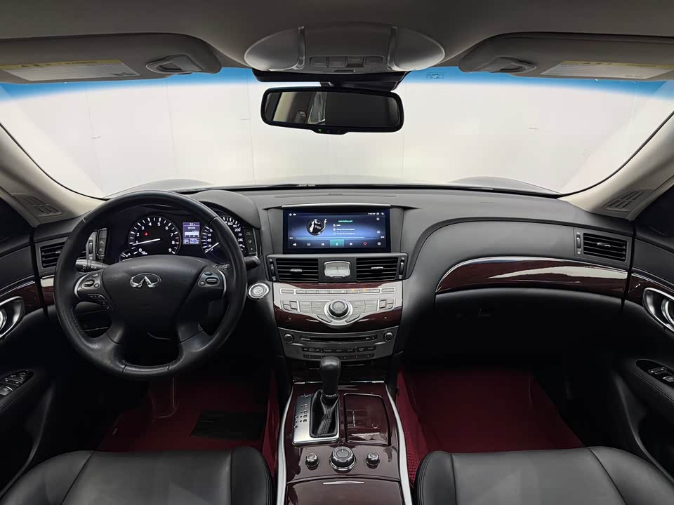 Infiniti Q70 Infiniti Q70