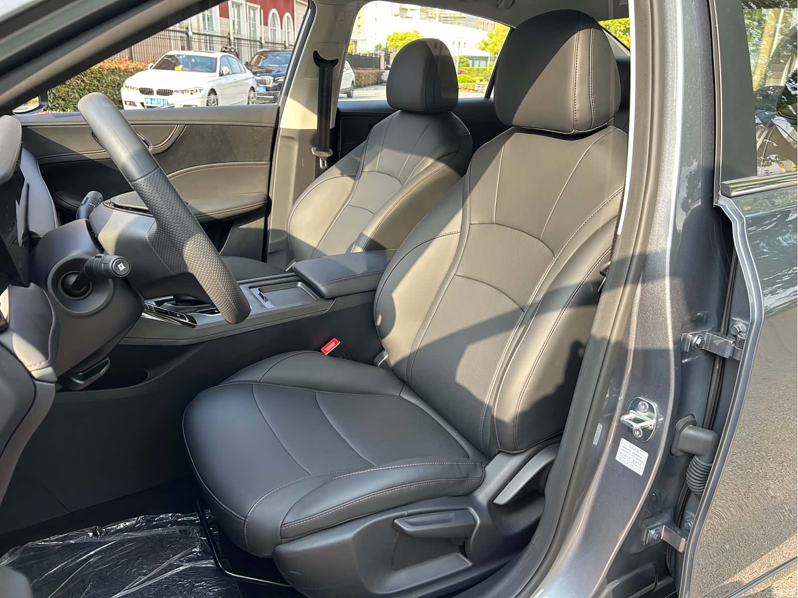 Roewe i5, 2026 15