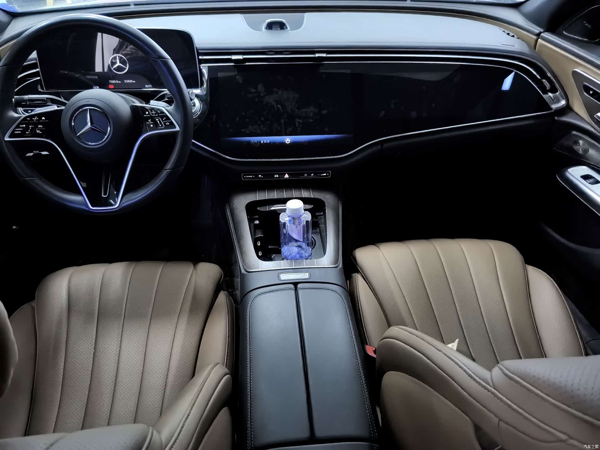 Mercedes-Benz E-Class, 2025 8