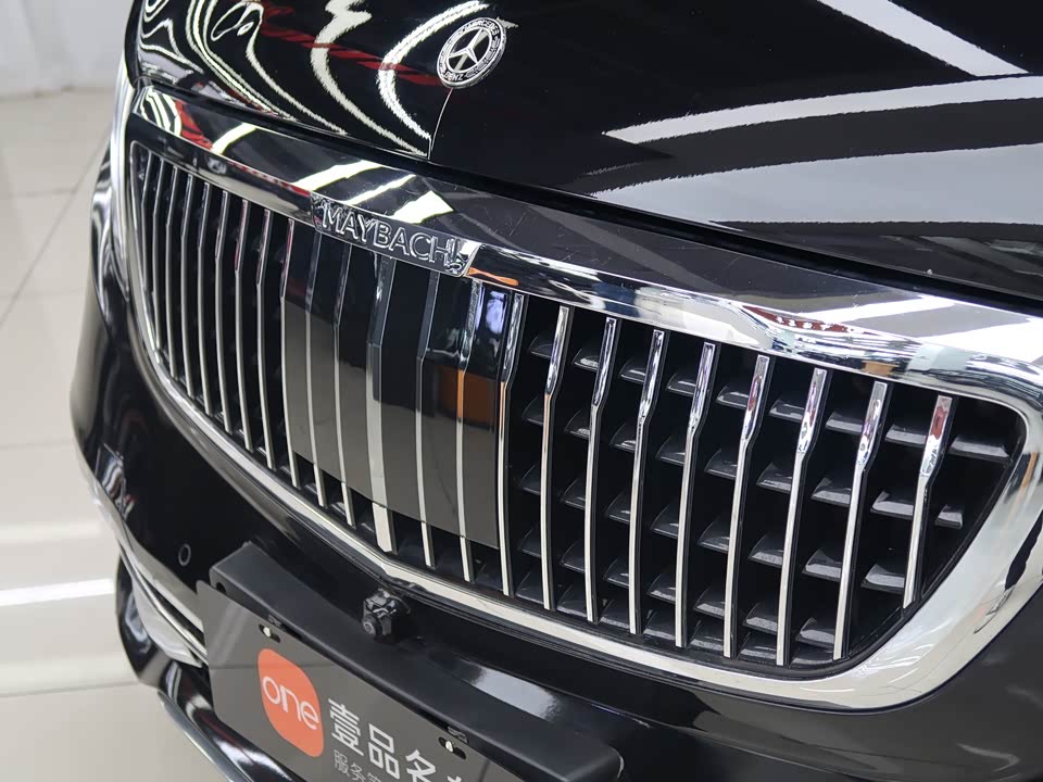 Mercedes-Benz V-class