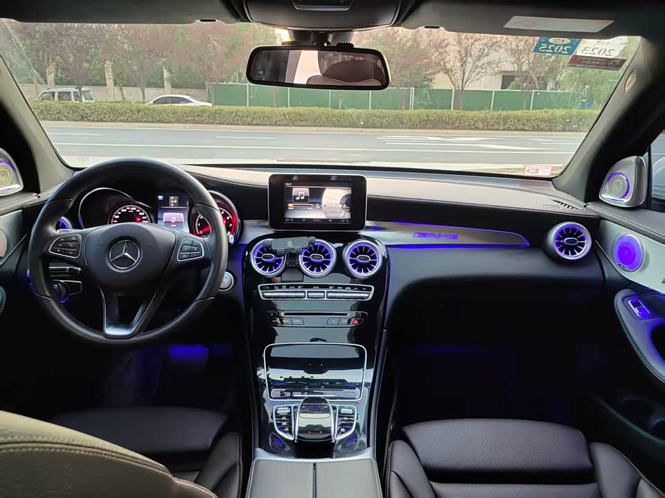 Mercedes-Benz GLC Mercedes-Benz GLC