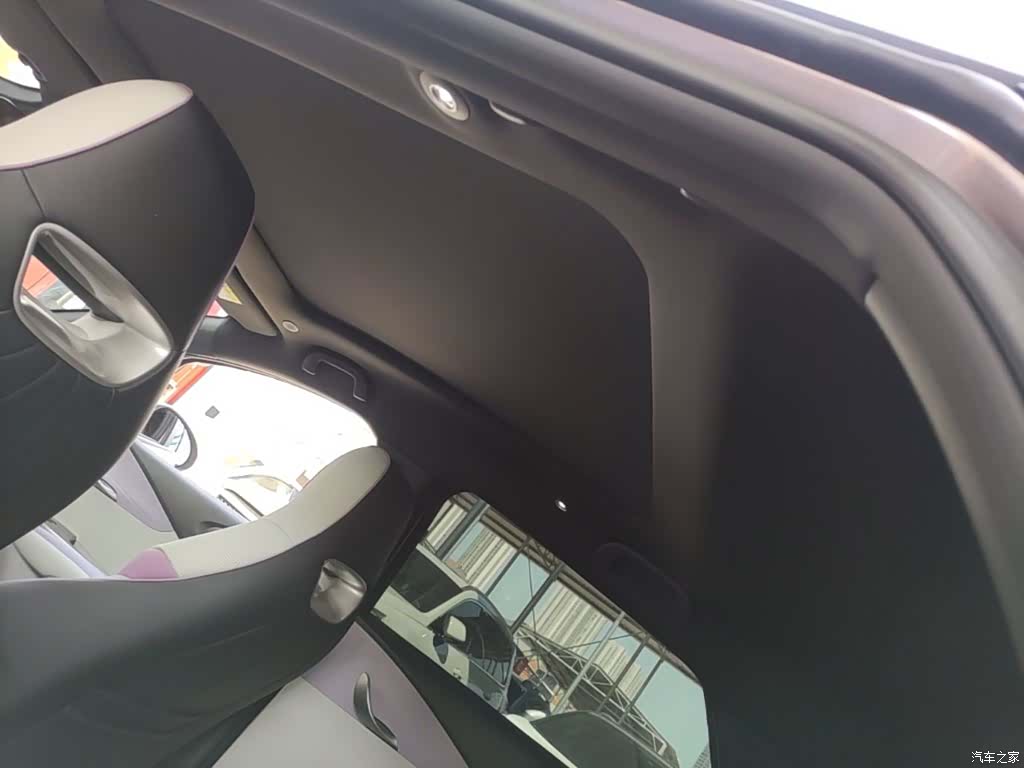 BYD Dolphin, 2024 14