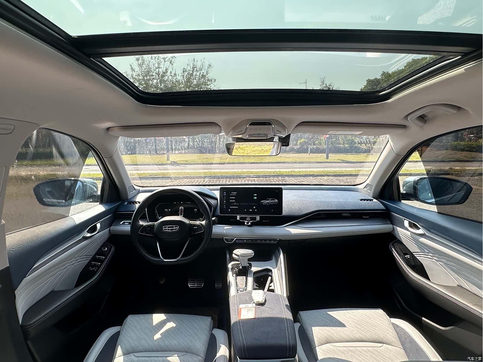 Geely Preface, 2021 24