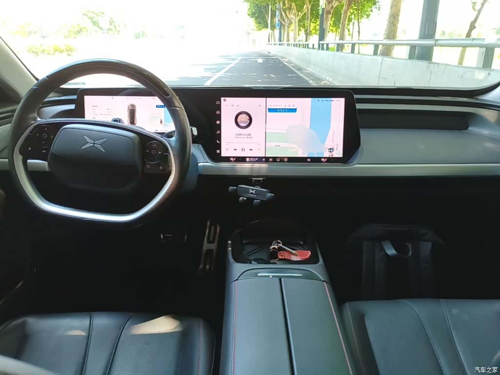 Xpeng P7, 2022 10
