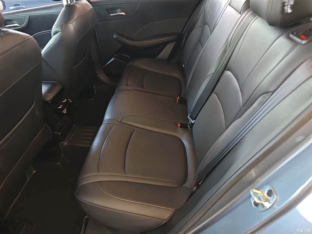 Roewe i5, 2023 17