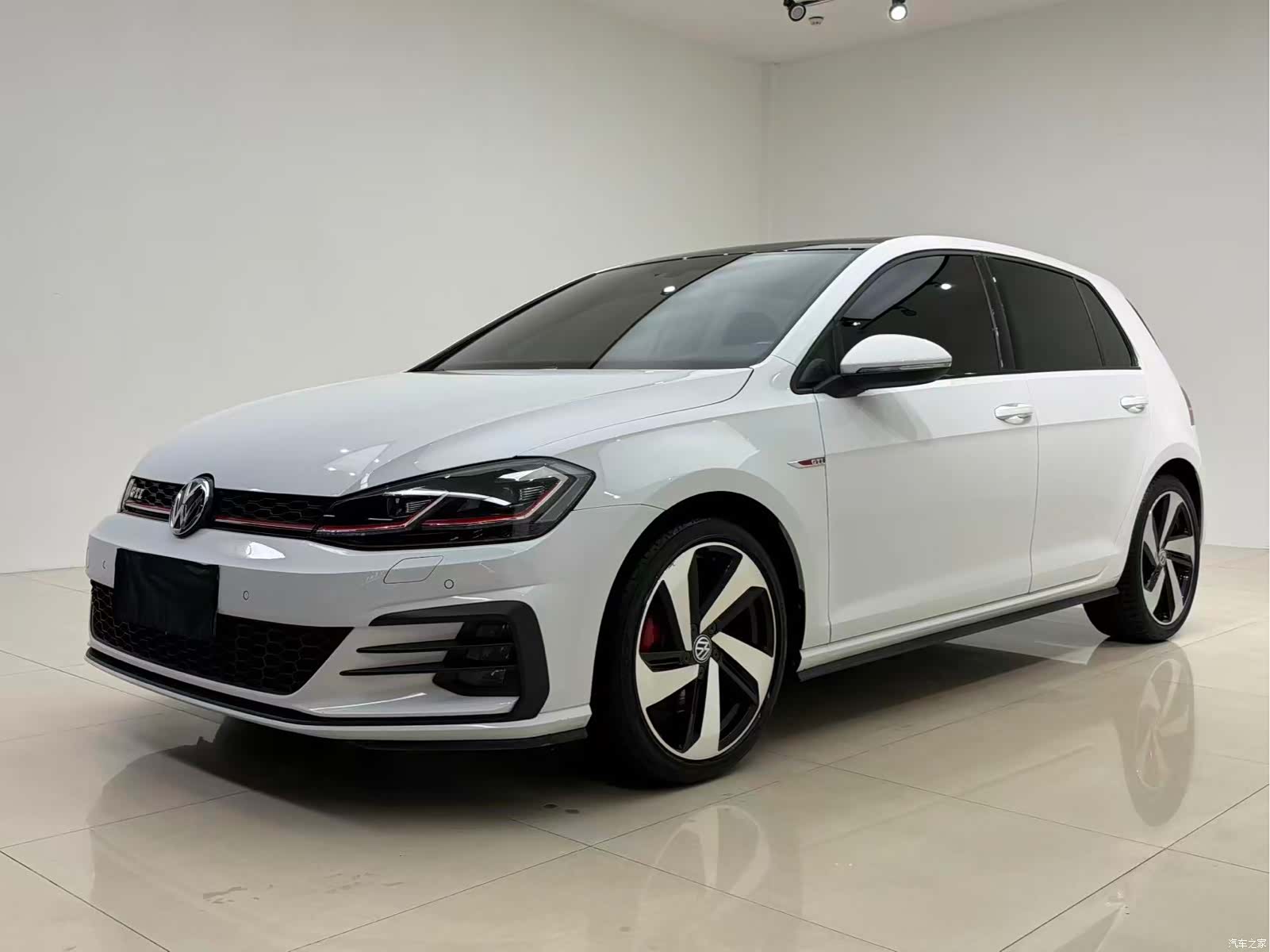 Volkswagen Golf, 2018 1