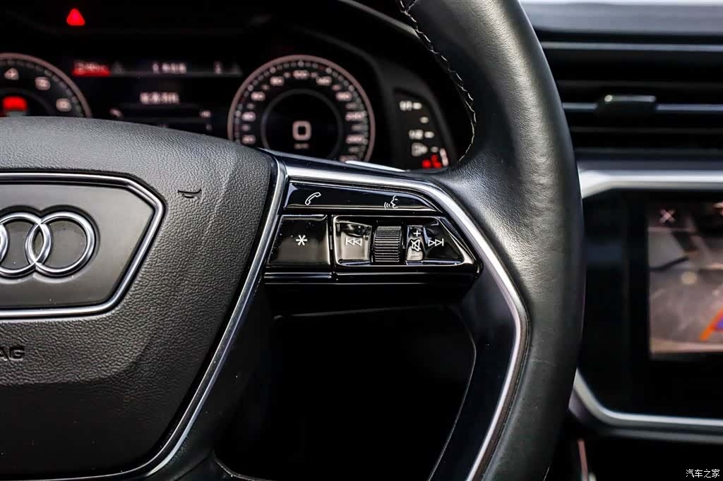 Audi A7L, 2024 17