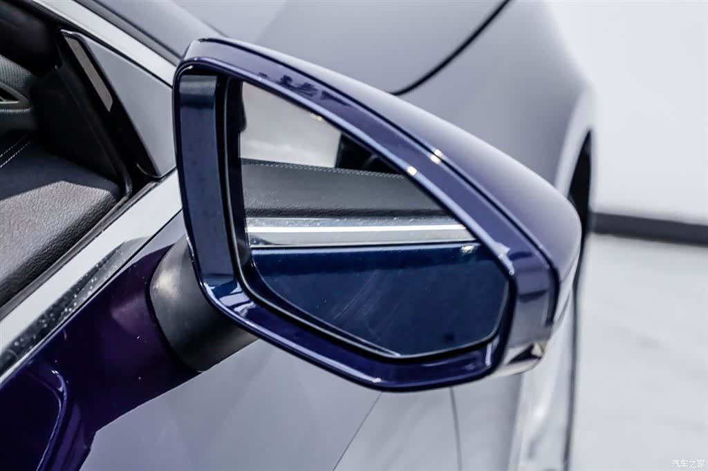 Audi A7L, 2024 25