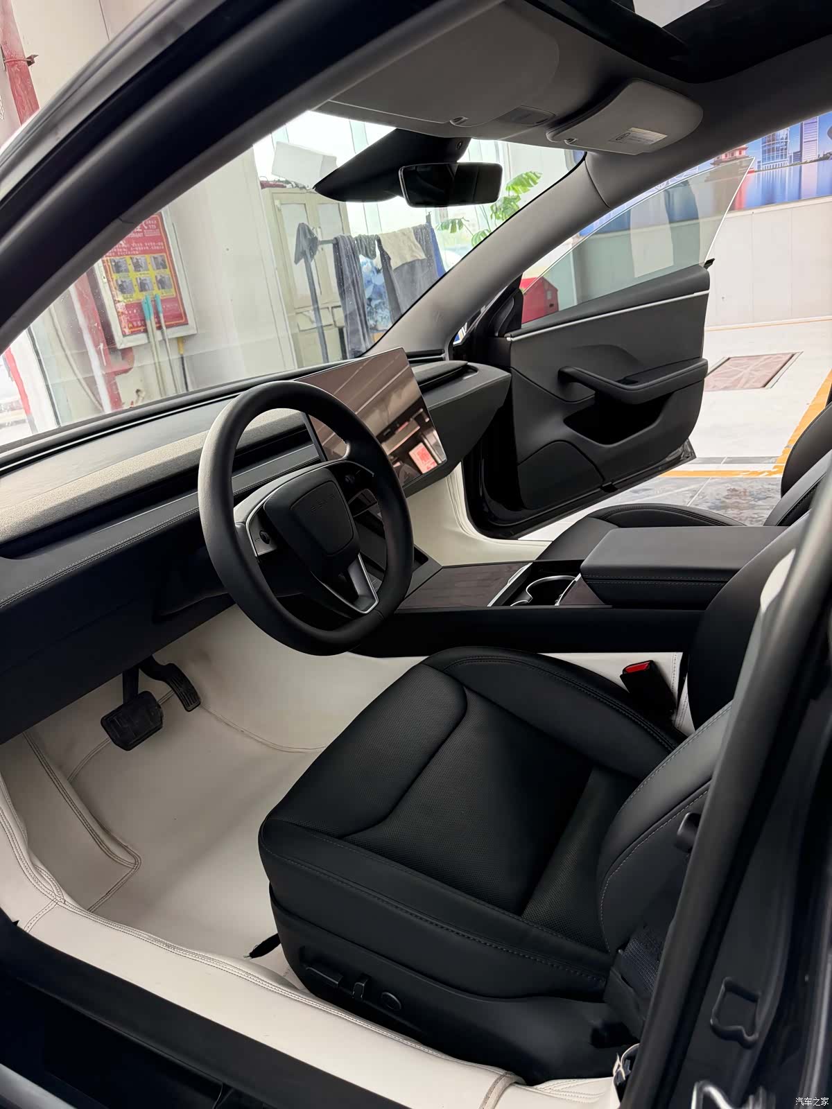 Tesla Model 3, 2024 9