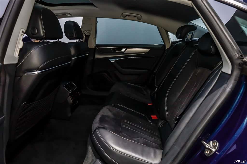 Audi A7L, 2024 10